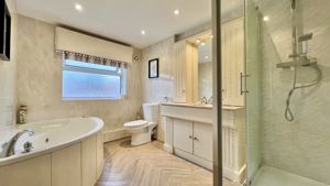 Photo 16- click for photo gallery